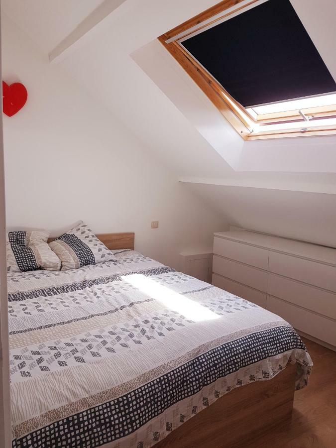Sw Cosy Apart - Chambly Persan Roissy Exterior photo